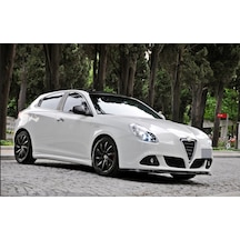 Alfa Romeo Giulietta Yan Marşpiyel Takımı - Plastik