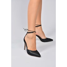 Fox Shoes Siyah Sivri Burun Kadın Topuklu Ayakkabı K404810209