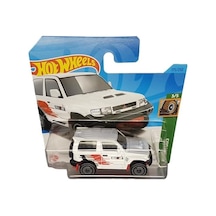- Bajero - Mud Studs 3/5 - Hkk36 - Short Card - Beyaz - Rally Art - Mattel 2023