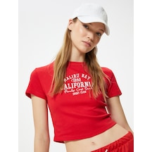 Koton Crop Tişört Kolej Baskılı Kısa Kollu Slim Fit Bisiklet Yaka Kırmızı 4sal11216ık Kırmızı