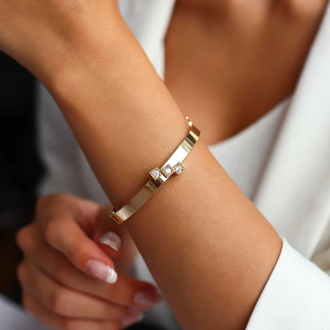 Üç Taşlı Kelepçe Çok Renkli
