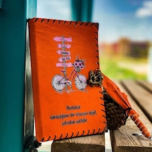 Mutluluk Varacağımız Bir İstasyon Değil Deri Defter