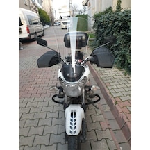 Motocam Bajaj V15 Ön Cam 2017-2018 Model 57cm Şeffaf Renkli 4mm