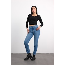 23030-73603 Kadın Mom Fit Hıgh Rıse Tapered Leg Denim Pantolon 23030-73603 Buz Mavi