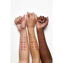 Color Sensation Lipgloss No: 101 - Işıltılı Ve Islak Görünümlü Dudak Parlatıcısı