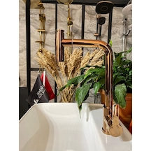 İsaoğlu Yapı Bakır Mutfak Bataryası Bron Mutfak Musluğu Spiralli Mutfak Bataryası Uzayan Sistemli Rose Bakır Evye Rose Gold