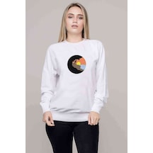 Silhouette Woman Rock Climbing Outdoor Sunrise Baskılı Beyaz Kad (528321878)