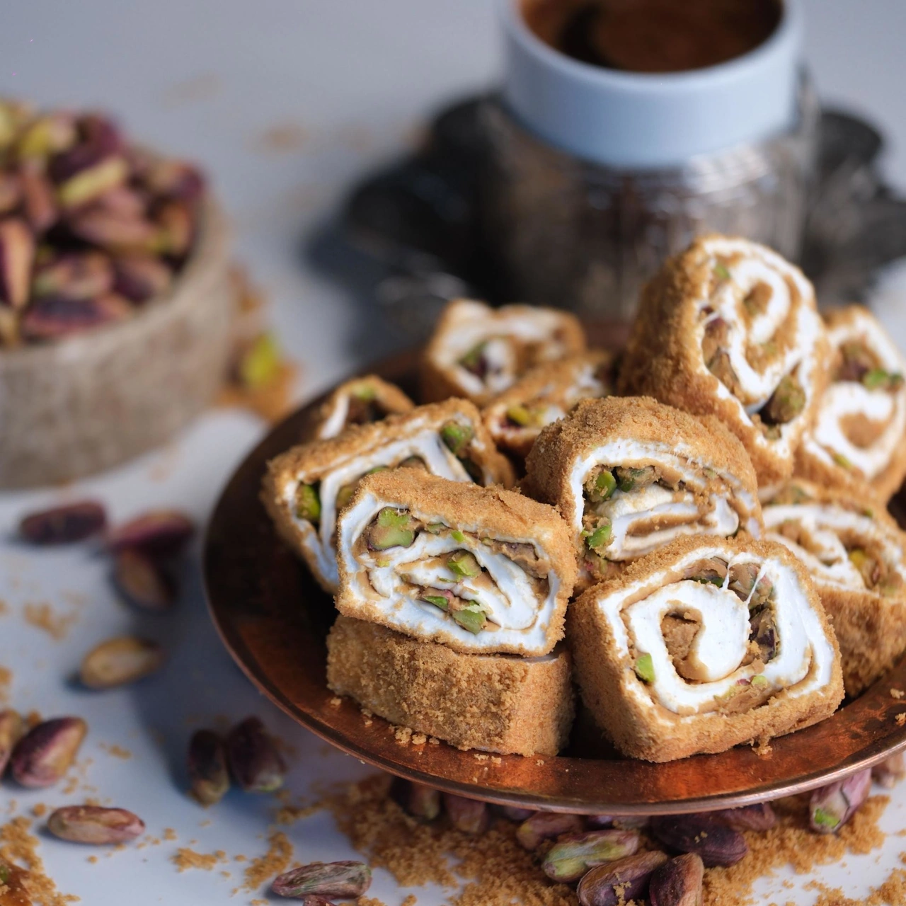 Karamel Bisküvili Antep Fıstıklı Sarma Lokum 250 G