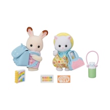 Sylvanian Families Anaokulu Arkadaşları Yol Arkadaşı İkilisi 5747 Tavşan Ve Kedi Bebek Oyun Seti