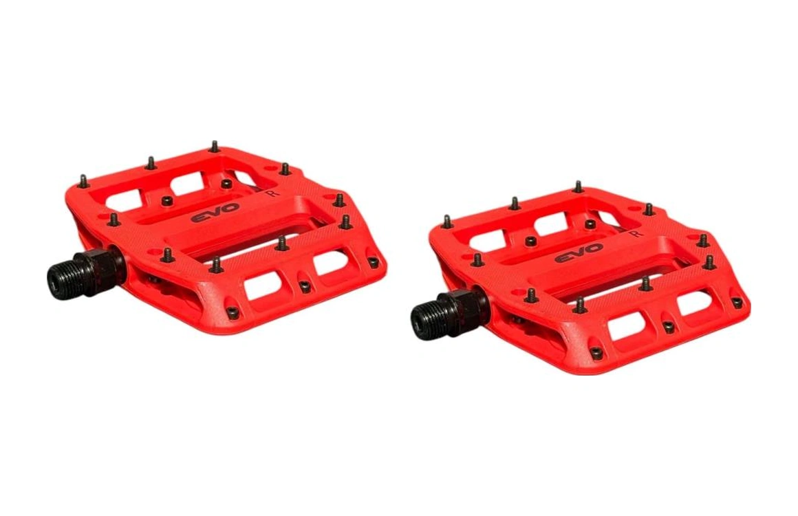 Evo Çivili Platform Pedal Rulmanlı - Kırmızı