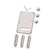 Fender 0991395000 Stratocaster Manyetik Kapağı Ve Düğme Seti Parchment Parşömen Rengi Hafif Eskitilmiş Görünüm Tam Set Aksesuar