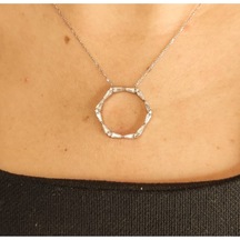 Oriental Kuyumculuk Jewellery Kadın Beyaz Baget Taşlı Yuvarlak Çember Gümüş Kolye Gümüş