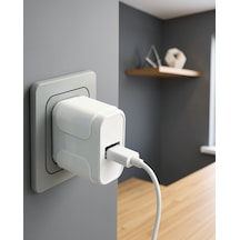 12w Usb Şarj Adaptörü Pratik Kompakt Tasarım