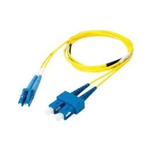 Uranıum Sc/upc-lc/upc G652d Sc-lc Sm 9/125 Patch Cord 1 Metre