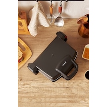 Homend Toastbuster 1337H Çıkarılabilir Plakalı 4 Ekmekli 1800 W Tost Makinesi