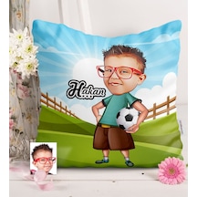 Kişiye Özel Çocuk Futbolcu Karikatürlü Saten Yastık