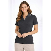 Triko Kumaş Yakalı Düğmesiz Açık Yaka Fitilli Kısa Kollu Regular Fit Tişört T-shirt - Siyah Siyah