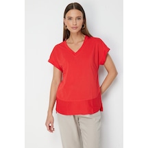 On Kadın V Yaka Parçalı T-shirt 71475 Mercan