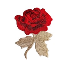 Ütü Ile Yapışan Arma - Patch - Kırmızı Tek Gül Bej Yaprak Modeli En:6.5cm Boy:9cm 1 Adet - 691931313