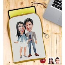 Bk Gift Kişiye Özel Sevgililer Karikatürlü Taşınabilir Koruyucu Tablet Kılıfı & Organizer Çanta - Sarı-81 Kılıf