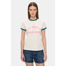 Ucla Lenı Kemik Rengi Bisiklet Yaka Baskılı %100 Pamuk Standard Fit Kadın Tshirt