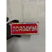Kırmızı Renk Üzeri Hologram Renk Zordayım Yazılı Vantuzlu Cam Süsü