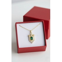 Çekirdekjewelry 925 Ayar Gümüş Yeşil Baget Taşlı Trend Kolye Sarı