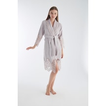 Dantelli Kısa Şalyaka Bukle Bambu Cotton Bayan Bornoz LİLA