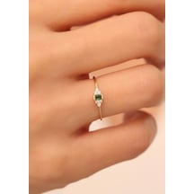 14 Ayar Altın Yeşil Taşlı Minimal Yüzük
