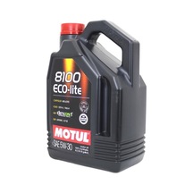 Motul 8100 Eco-Lite 5W-30 Dexos1 Tam Sentetik Motor Yağı 4 x 4 L