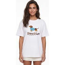 Onloox Kadın Beyaz Beyaz Pamuklu Bisiklet Yaka Oversize Kısa Kollu Nakış Ve Boncuk İşlemeli Figürlü T-shirt
