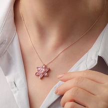 925 Ayar Gümüş Toz Pembe Renkli Lotus Kolye
