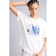 Defacto Nba Wordmark Relax Fıt Kısa Kollu Tişört G0714ax26sper105 Ekru-er105