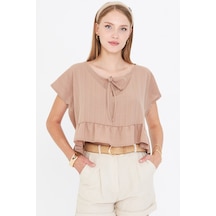 Armonika Kadın Açık Vizon Yarasa Kol Yakası Bağlamalı Eteği Fırfırlı Oversize Crop Bluz Arm-24y001088