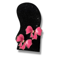 Kalp Detaylı Fiyonklu Bijuteri Küpe