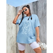 Hırsch Kadın Bebe Mavisi Oversize Bisiklet Yaka Yüz Baskılı T-shirt Bebe Mavisi