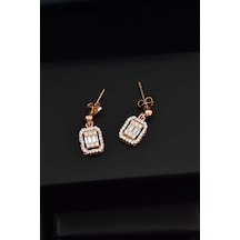 Papatya Silver 925 Ayar Gümüş Rose Kaplama Zirkon Kare Baget Taşlı Çivili Küpe