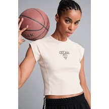DeFactoFit NBA Chicago Bulls Standart Fit Bisiklet Yaka Nakış Baskı Fitilli Kaşkorse Kısa Kollu Tişört E3829AX25SMBG700