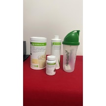 Herbalife Vanılyalı Shake Aloe Çay Ahududu 51 Gr Shaker