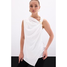 Sateen Tek Omuz Aksesuarlı Bluz - Ekru-135773 Ekru