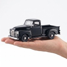 Maisto Lisanslı 1950 Chevrolet 3100 Pickup Kapıları Açılan - 1:25 Ölçekli Metal Oyuncak Model Araba