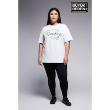 Superlife Süperlife Kadın Büyük Beden El Yazılı Brooklyn Baskılı 3xl-6xl Bisiklet Yaka Tshırt Spr25btsk510-6 Beyaz