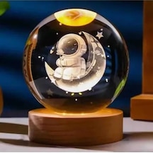 Mey İthalat Ay Üstünde Astronot Tasarımlı Cam Küre