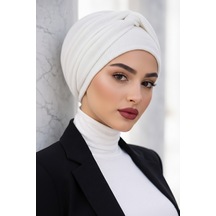 Aişe Tesettür Beyaz Triko Fitilli Burgu Detaylı Bone