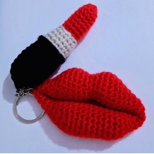 Amigurumieggman Dudak ve Ruj Şeklinde Anahtarlık Aksesuar