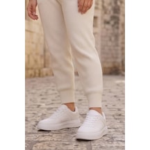 In Step Urban Pure White Comfort: Minimalist Beyaz Kadın Spor Ayakkabı