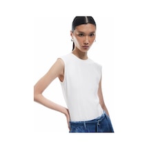 Koton Pamuklu Slim Fit Arkadan Kapama Detaylı Sıfır Kol Tişört Kırık Beyaz 5sak10059pk Ekru