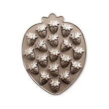 Nordicware Mini Çilekler Kek Kalıbı Renkli