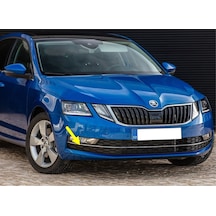 Skoda Octavia 3 17-20 Ön Tampon Sağ Sis Izgarası Krom 5E0807682G