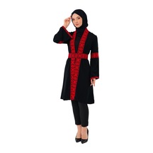 Zaytoon Filistin Kırmızı Nakışlı Siyah Filistin Kısa Kaban Abaya C100053 Kırmızı-siyah